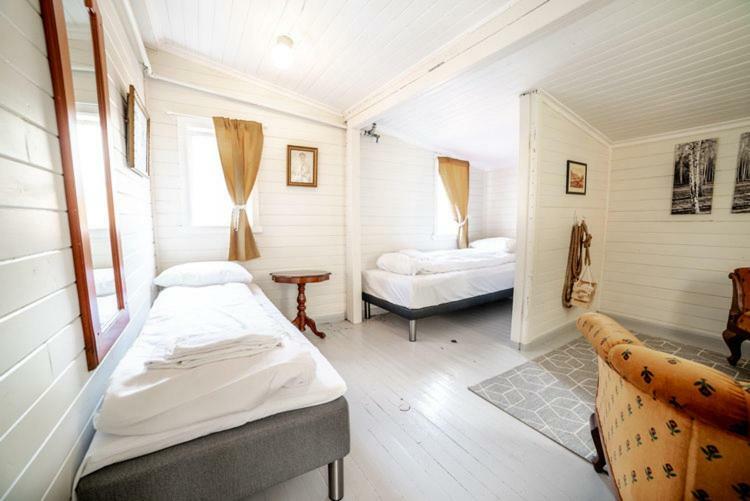 Laerdalsoren Motor Guesthouse Lærdalsøyri Buitenkant foto