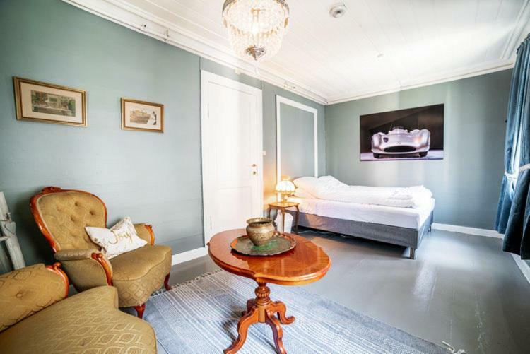 Laerdalsoren Motor Guesthouse Lærdalsøyri Buitenkant foto