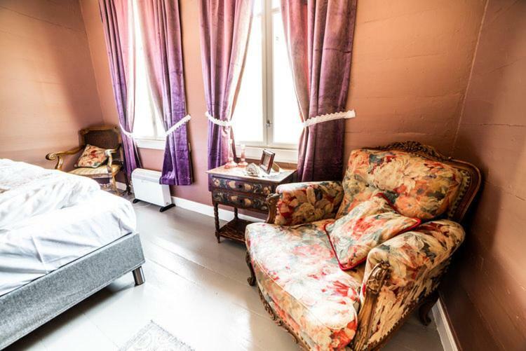 Laerdalsoren Motor Guesthouse Lærdalsøyri Buitenkant foto
