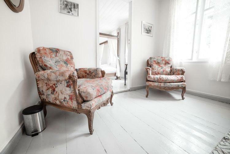 Laerdalsoren Motor Guesthouse Lærdalsøyri Buitenkant foto