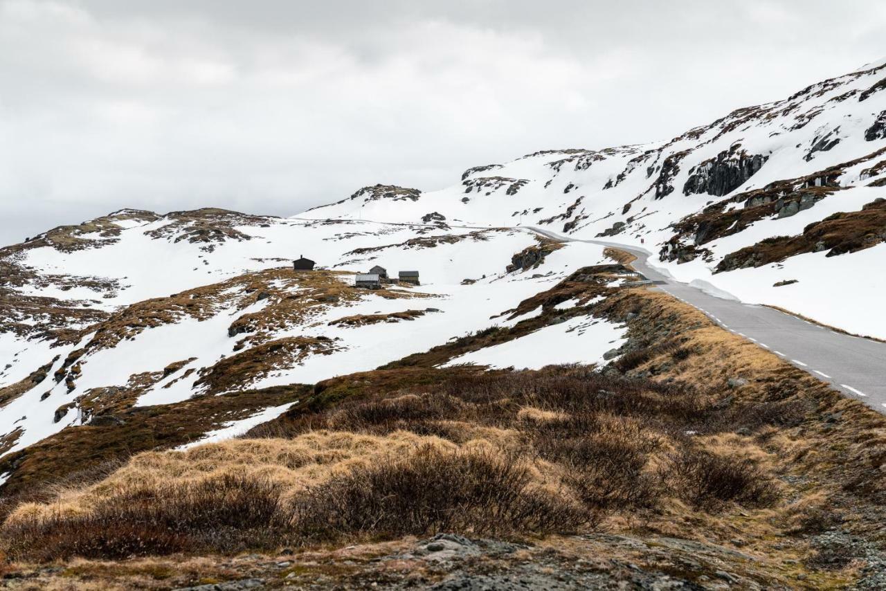 Laerdalsoren Motor Guesthouse Lærdalsøyri Buitenkant foto